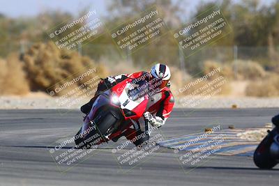 media/Jan-14-2024-SoCal Trackdays (Sun) [[2e55ec21a6]]/Turn 2 (1025am)/